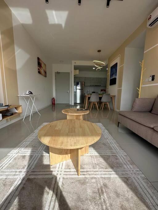 The Clio 2 Ioi City, Beside Ioi Mall, Serdang Hospital, Upm And Uniteen Apartment Putrajaya