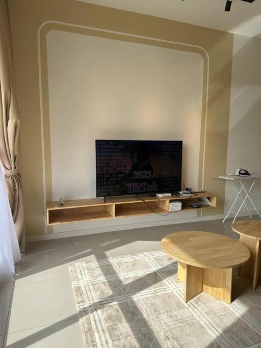 Apartment The Clio 2 Ioi City, Beside Ioi Mall, Serdang Hospital, Upm And Uniteen Putrajaya
