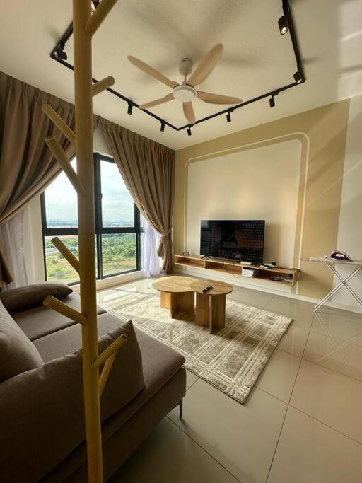 The Clio 2 Ioi City, Beside Ioi Mall, Serdang Hospital, Upm And Uniteen Apartment Putrajaya